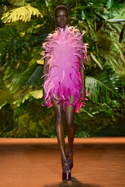 Look 5